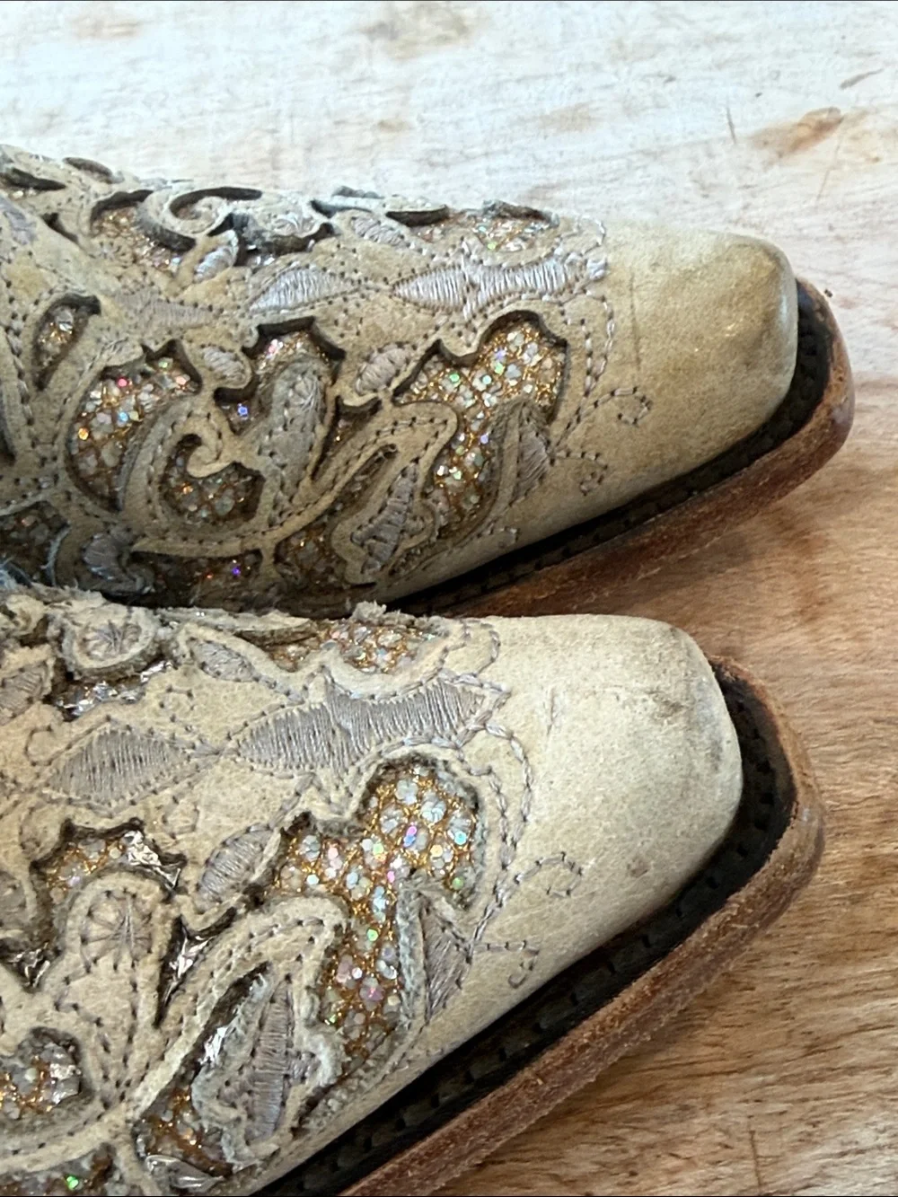 Corral Teens Size 2 Embellished Taupe Western‎ Cowboy boots